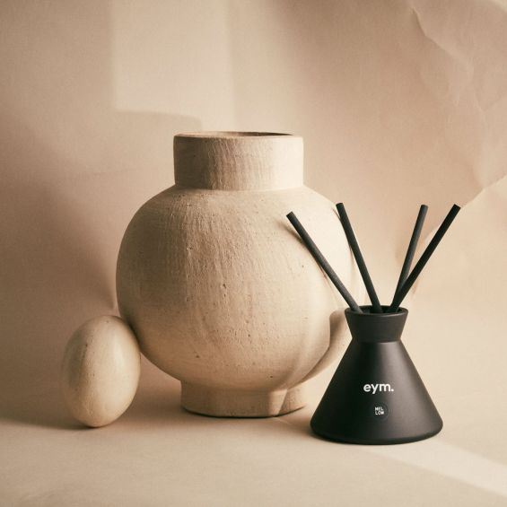 An elegant 100% natural room diffuser with cotton reeds