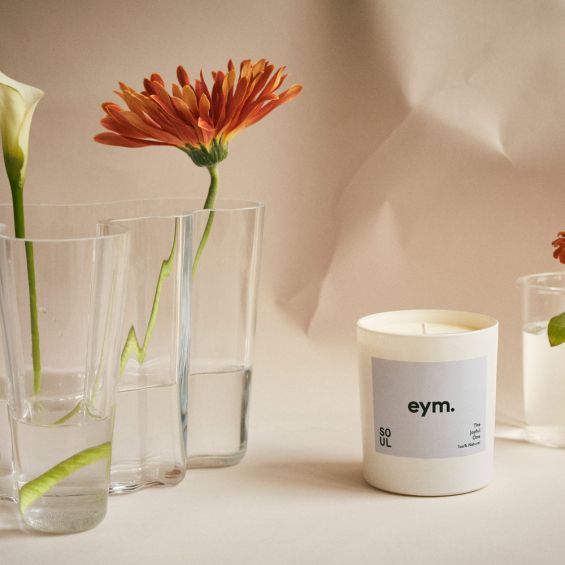 A joyful 100% natural candle with notes of Neroli, Orange Blossom and Ylang Ylang