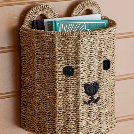 Quaint wicker basket depicting smiling bear