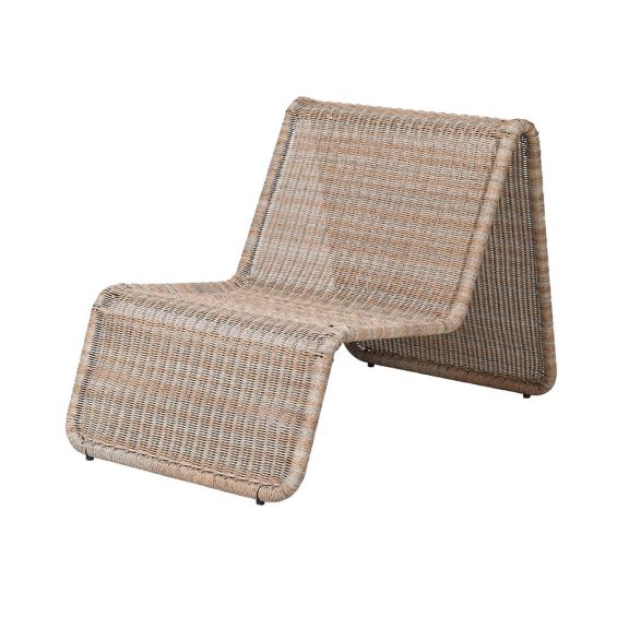 Luxurious rattan outdoor seat