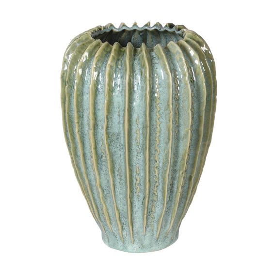 Enchanting vase with ribbed detail and blue tones
