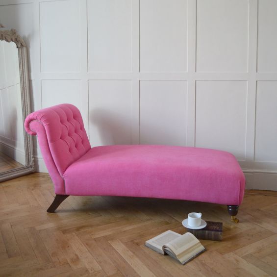 Classically shaped chaise longue with decorative deep buttons