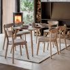 Cosy cream rug with discreet curve and line pattern