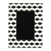 Stylish geometric frame suitable for both vertical and horizontal displays