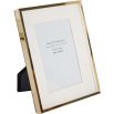 Showcase your memories beautifully with the Aurum Picture Frame. Elegantly designed for 10 x 15 cm photos, it's perfect for any decor.