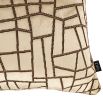 Sharp linear designed cushion with diffused edges
