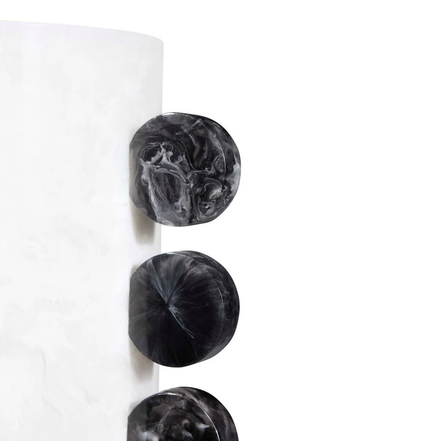 Como Black & White Disc Urn