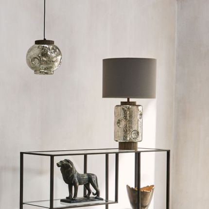 Dazzling Borealis table lamp with round indentations in a gold finish