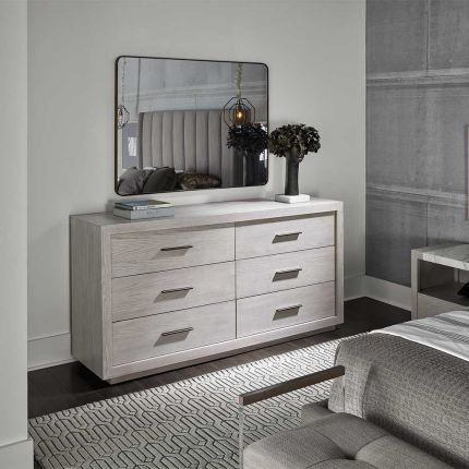 London Chest of Drawers