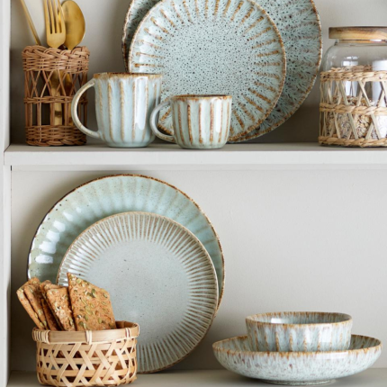 Fleur Dinnerware Set