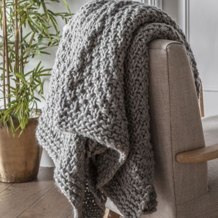 Moss Chunky Knitted Throw - Grey
