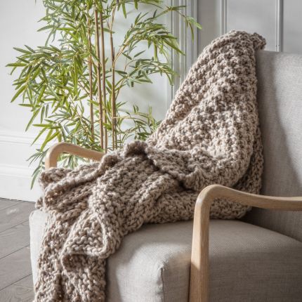 Moss Chunky Knitted Throw - Oatmeal