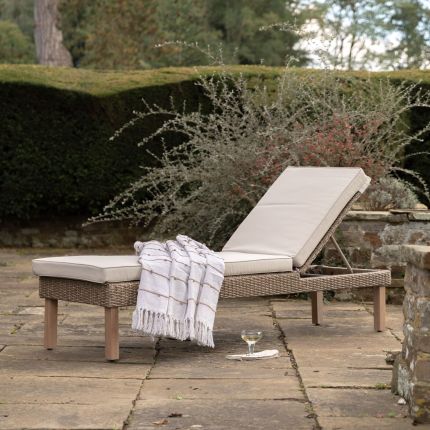 Aveeno Lounger