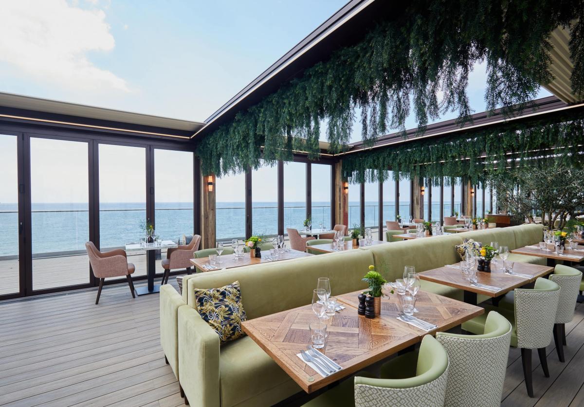Top 10 Al Fresco Dining Hot Spots in the UK
