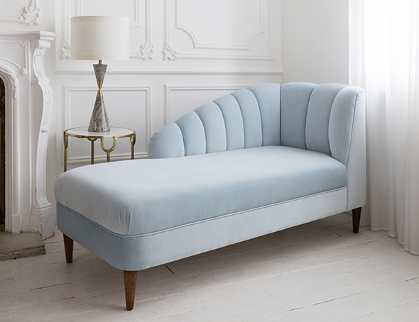 Chaise Longues