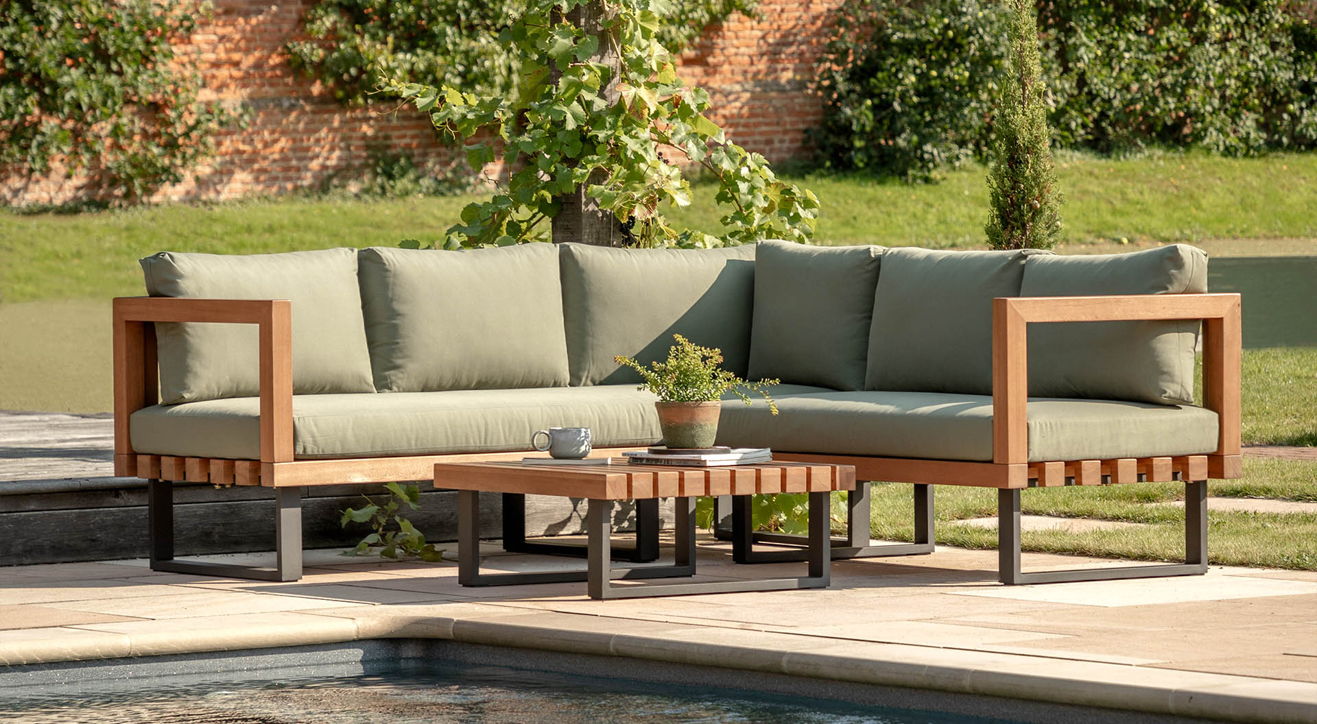 INDULGE IN OUTDOOR LIVING