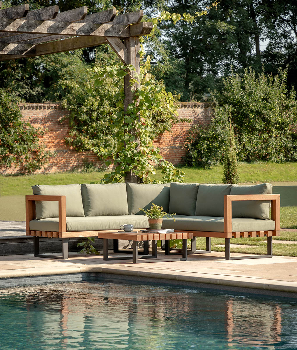 INDULGE IN OUTDOOR LIVING