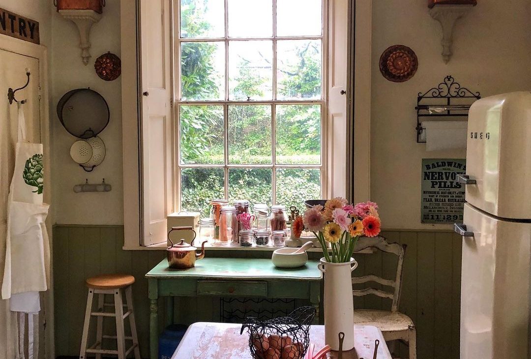 a vintage style kitchen area